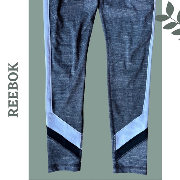 Reebok Women’s Color Block Grey Black White Leggings Size  Medium - Picture 6 of 7